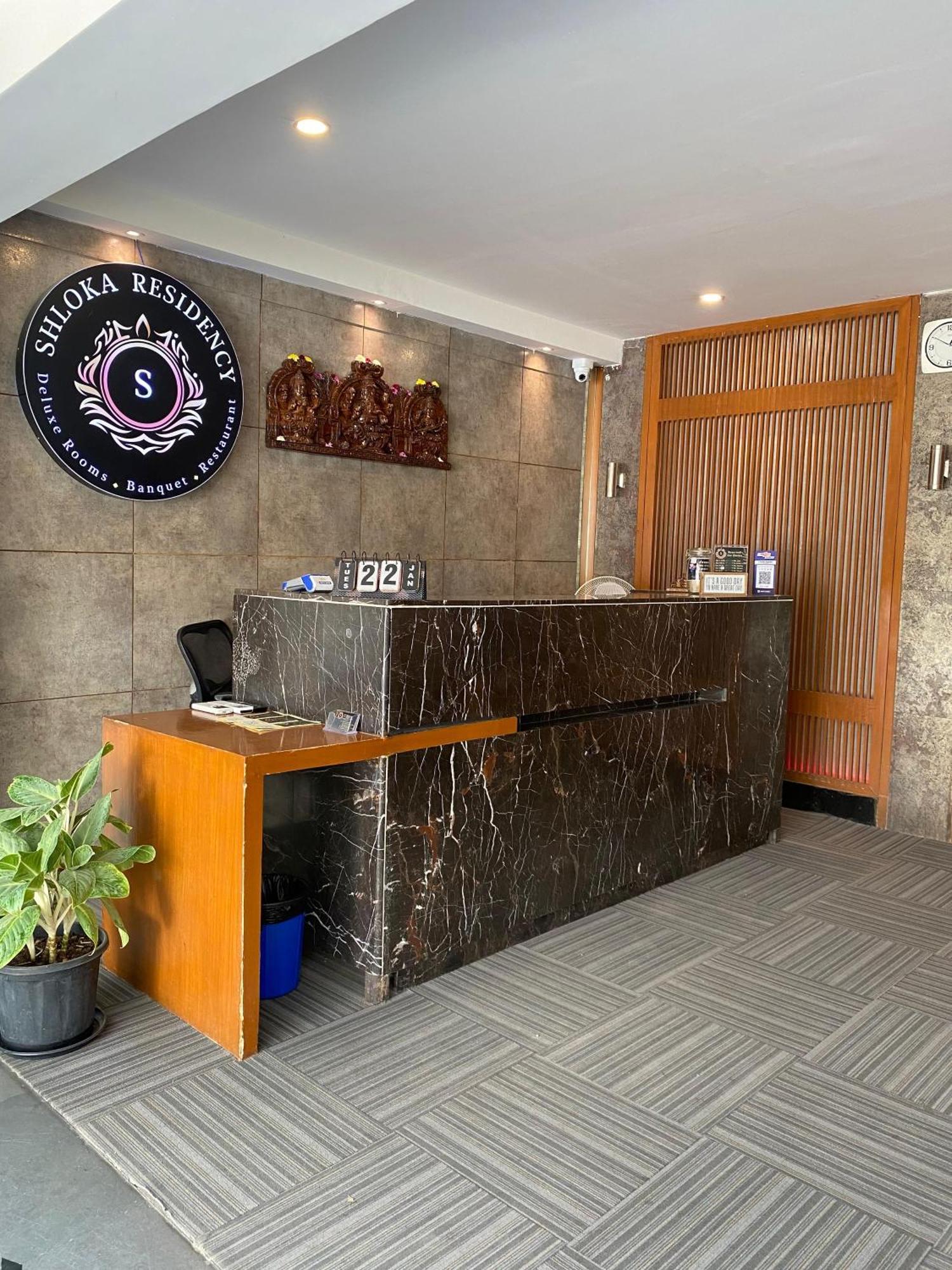 Shloka Residency Hotel Shamshabad Buitenkant foto